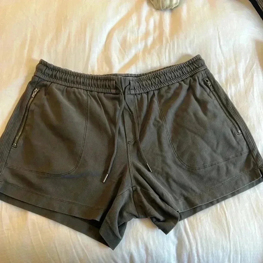 Athleta Gray/Black shorts! Size 10.